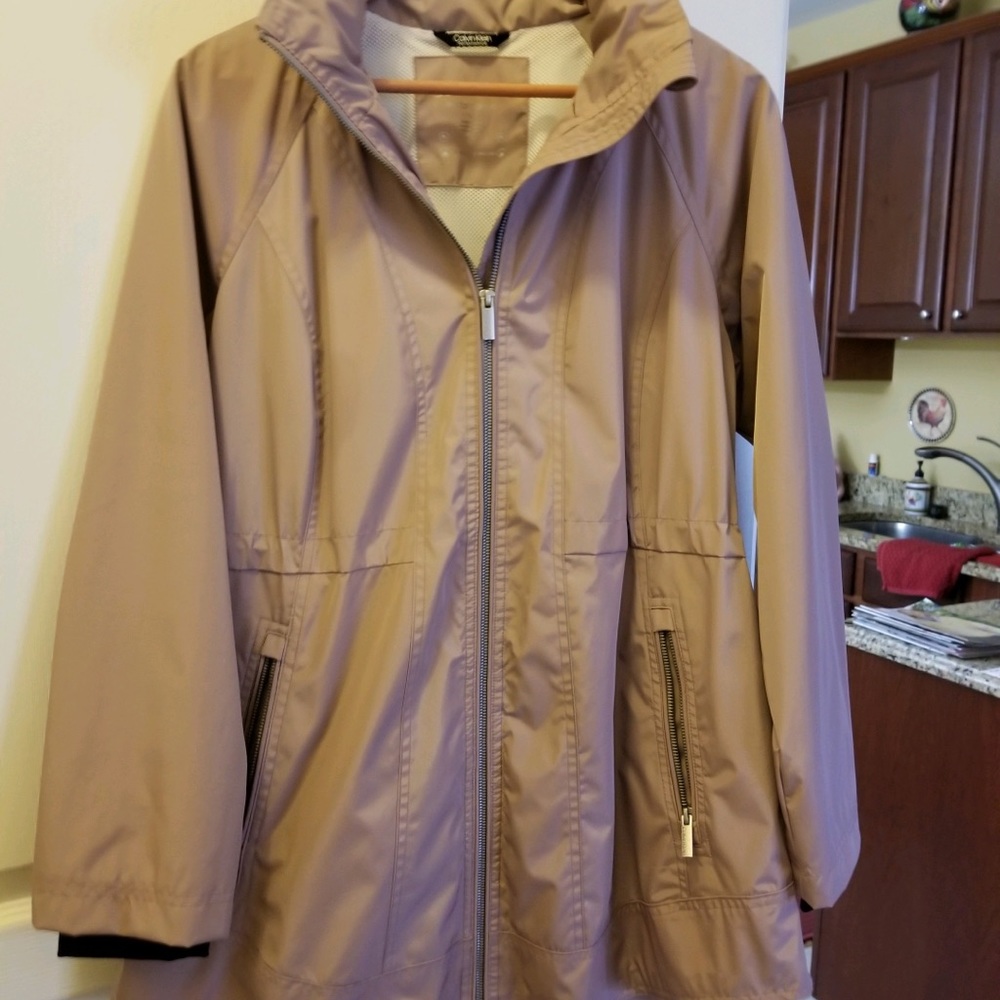 Dusty Rose Calvin Klein Performance Windbreaker
